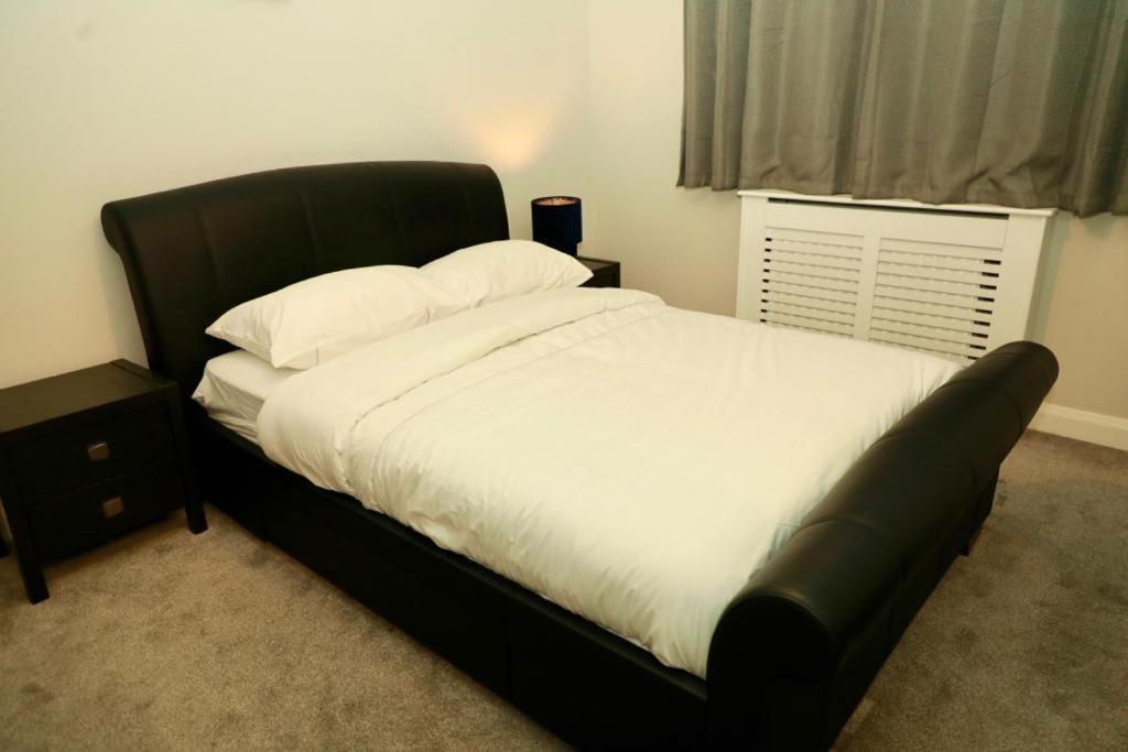 Lovely 2- Bedroom Apartment In Belfast Exterior photo